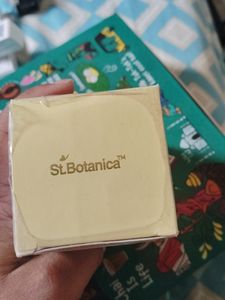 St Botanica Vitamin C Face Serum Seal Packed