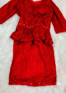 Red Lace Peplum Dress❤️