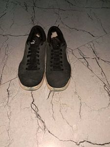 PUMA SUEDE SNEAKERS