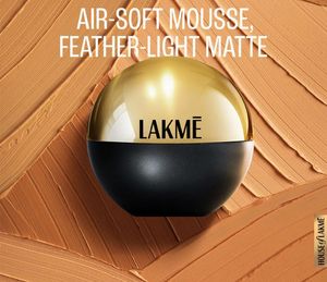 Lakme xtraordin- airy mattreal mousse