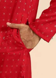 Men Red &amp; Gold-Toned Geometric Kurta