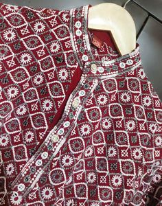 Maroon Kurta White Embroidry &amp; Pajami Set 4-5 Year