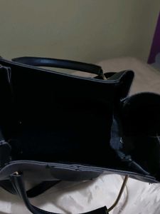 Stylish Black Handbag