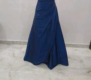 Elegant Navy Blue Formal Gown