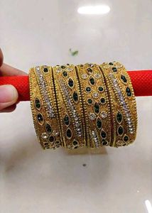 Emerald &amp; Gold Bridal Bangles