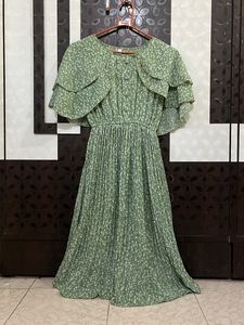 FLORAL DRESS🌸🌸🌸