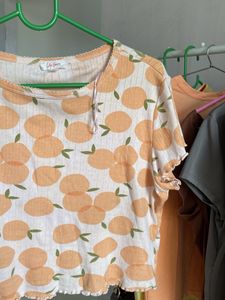 Peach 🍑 Cute T-shirt