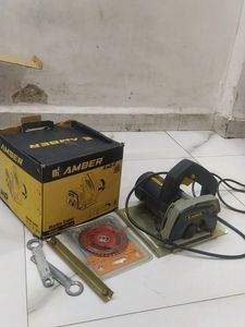 CUTTING MACHINE