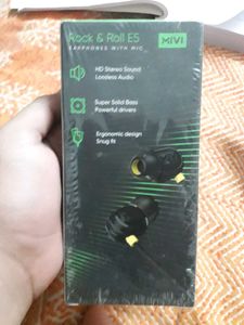 Mivi Rock &amp; Roll E5 Earphones Sealed Pack