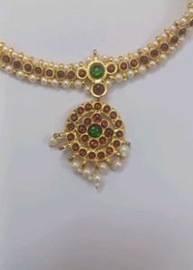 White Necklace With Pearls