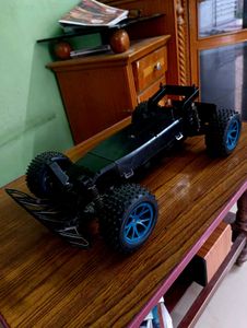 Maxx car