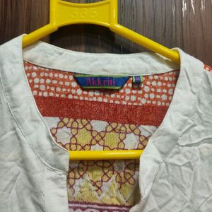 Beautiful Flowy White &amp; Orange Akkriti Kurta