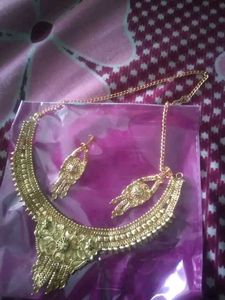 Gold Necklace Set