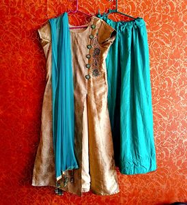 Ethenic Lehenga Kurta With Dupatta