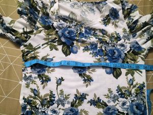 Floral Dress With Side Pockets