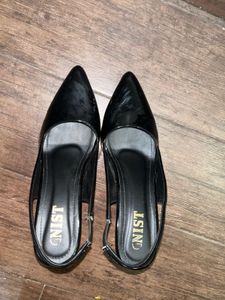 Pointed Black Stiletto Pump Heels