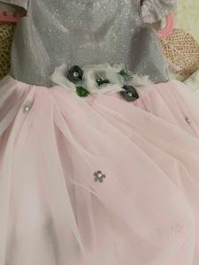 Reason For Selling Fitting Issue Baby Grown