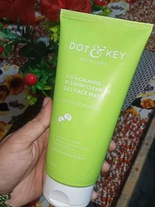 Dot N Key Facewash 💥