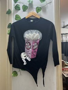 Today offer 💕Beautiful Knot Crop Top💕