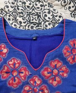 Blue And Red Short Kurti ✨️🪻