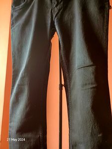 ◼️◼️ Black Skinny Jeans