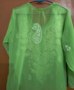 Chikankari Kurta 💚