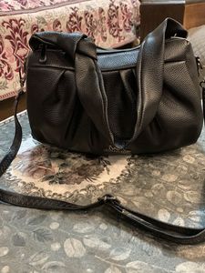 Stylish Black Handbag