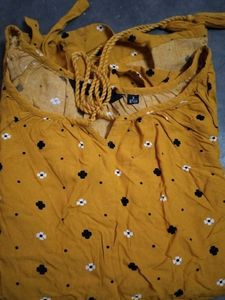 Floral Print Top With Tie Up Keyhole Neckline