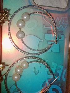 8 Sets Of Earings