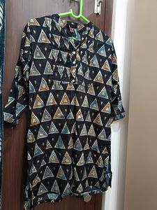 Black And Golden Print Short Kurti Tunic[ xl ]