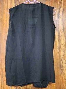 Black Sleeveless Top