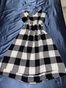 black &amp; white midi dress