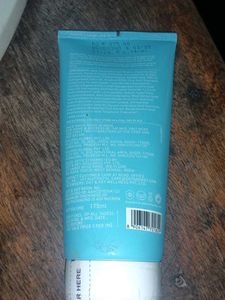 Dot &amp; Key Face Wash