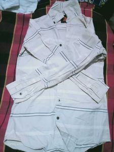T- Shirt