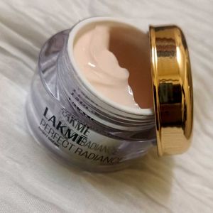 Lakme Perfect Radiance Night Creme