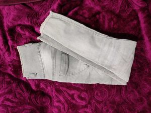 Gorgeous Women Regular High Waist Jeans