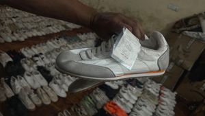 MANGO SNEAKERS