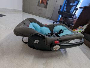 R For Rabbit Infant Car Seat Cum Carry cot