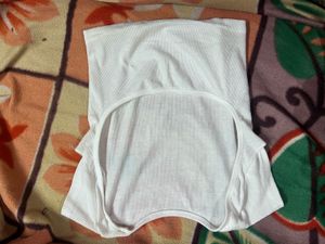 White Sleeveless blackless Top