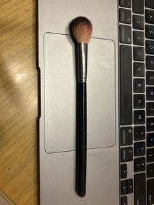 anastasia beverly hills blush brush
