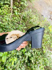 Black Heel