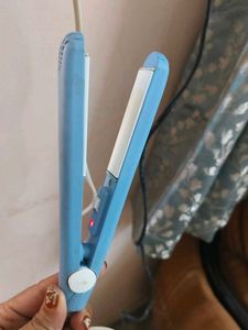 Mini Hair Straightener