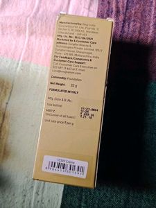 MyGlamm Super Serum Foundation