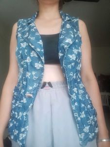 Sliveless Jacket