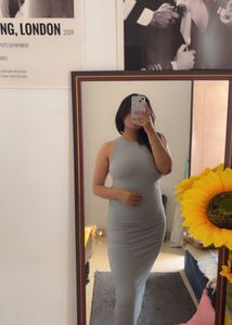 H &amp; M backlesss bodycon dress🌸