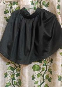 Black Skirt