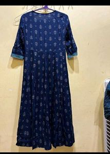 Avaasa Printed A-line Kurta With Jacket