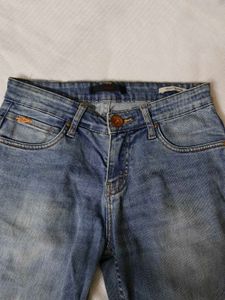 🆕 Vibe Slim Jeans