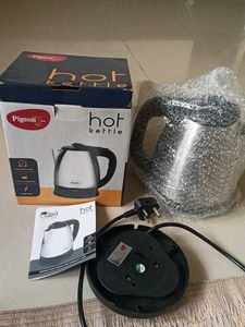 Pigeon Hot Kettle - Brand new