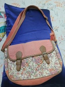 Handbag In Good Condition